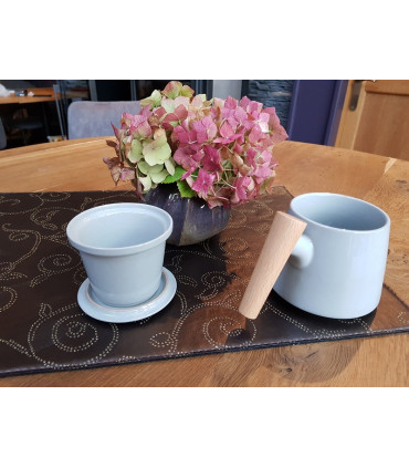 Tasse à thé en céramique avec couvercle